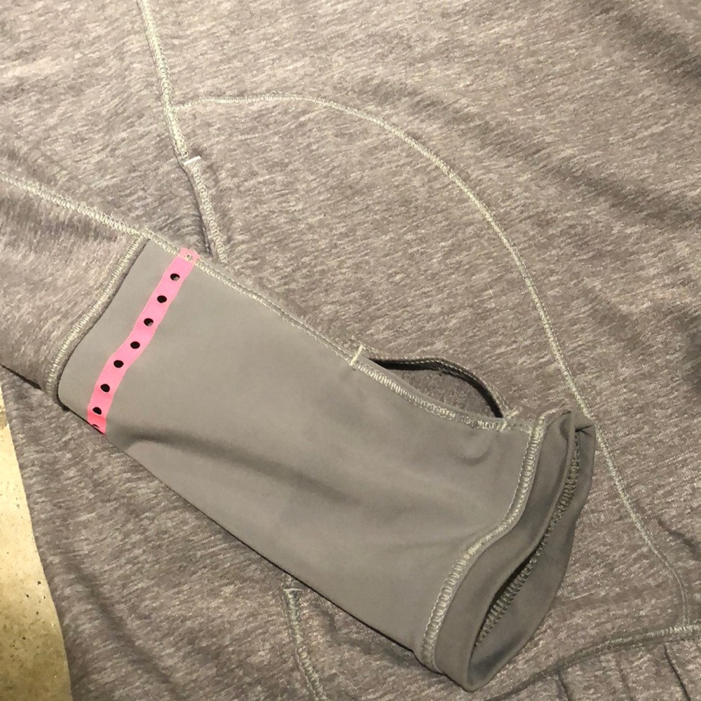 Lululemon *Reflective* Run Pullover Euc - image 2